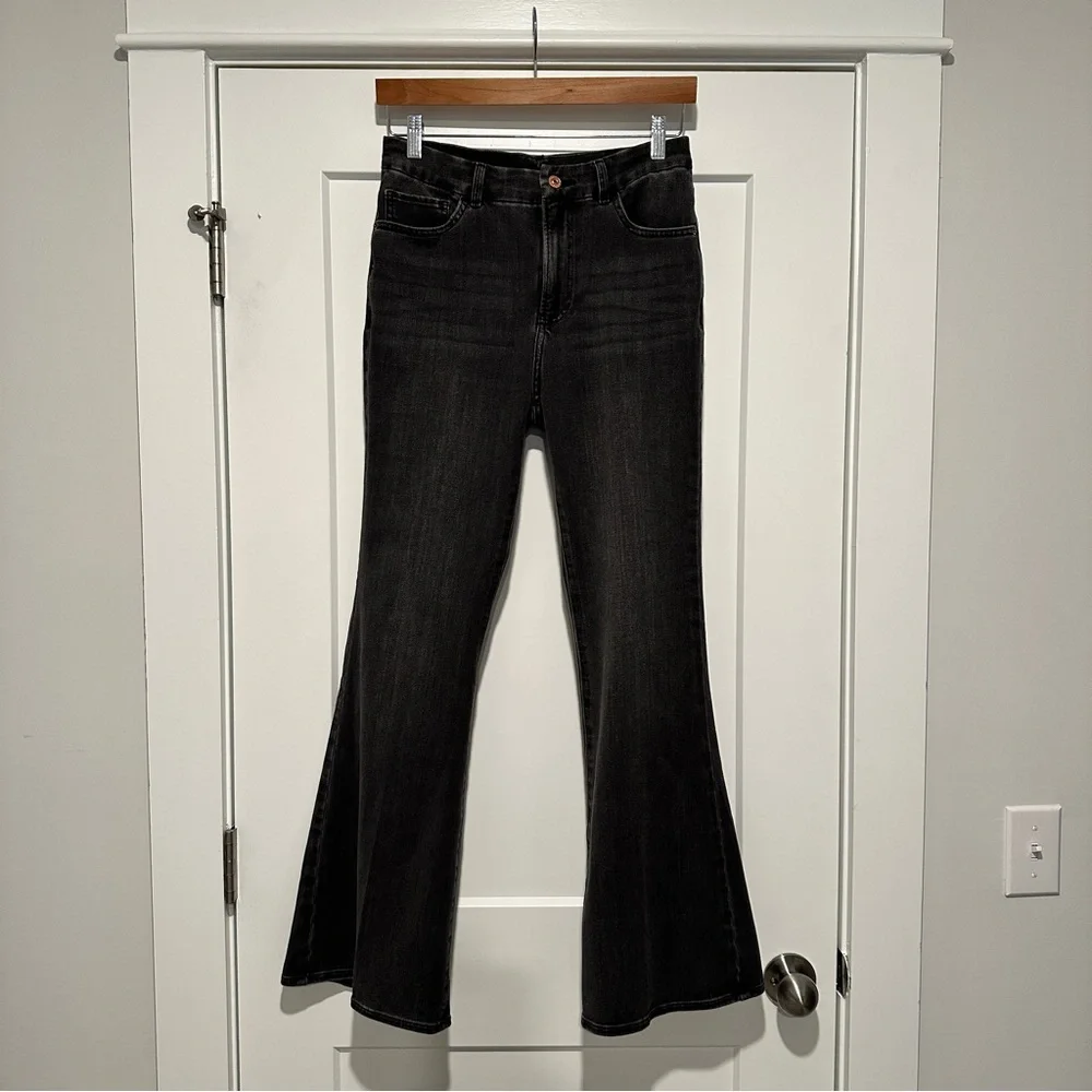 NWOT Express high rise black flare jeans - ultra hyper stretch - Picture 3 of 6